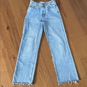 Light Wash High-Rise Straight Women’s Jeans